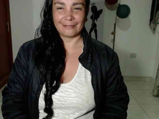 vivian-milf-paint webcam
