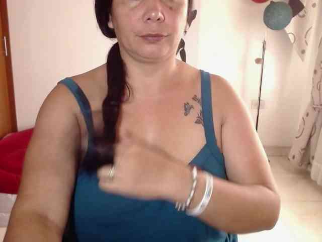 vivian-milf-paint webcam