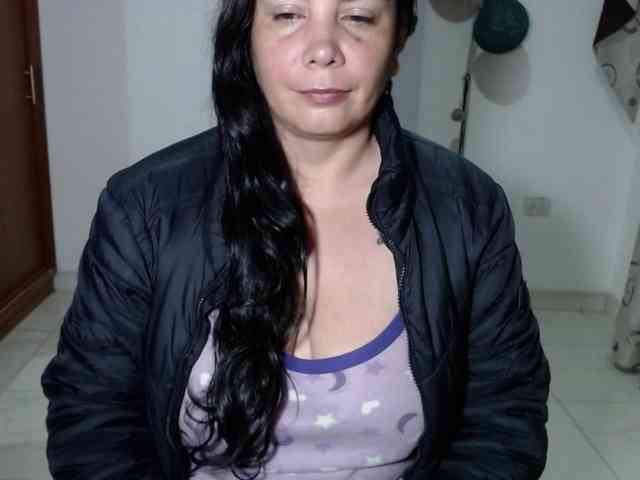 vivian-milf-paint webcam