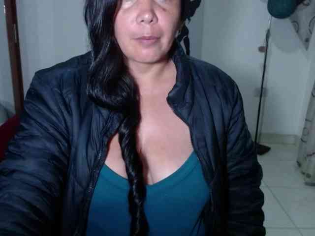 vivian-milf-paint webcam