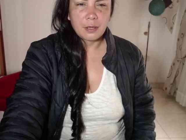 vivian-milf-paint webcam