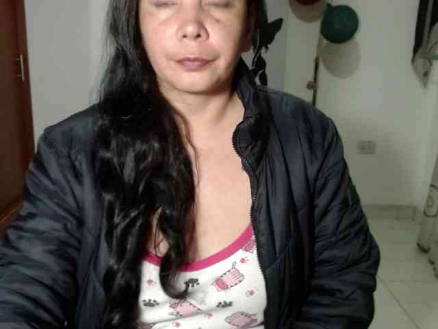 vivian-milf-paint webcam