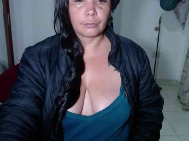 vivian-milf-paint webcam