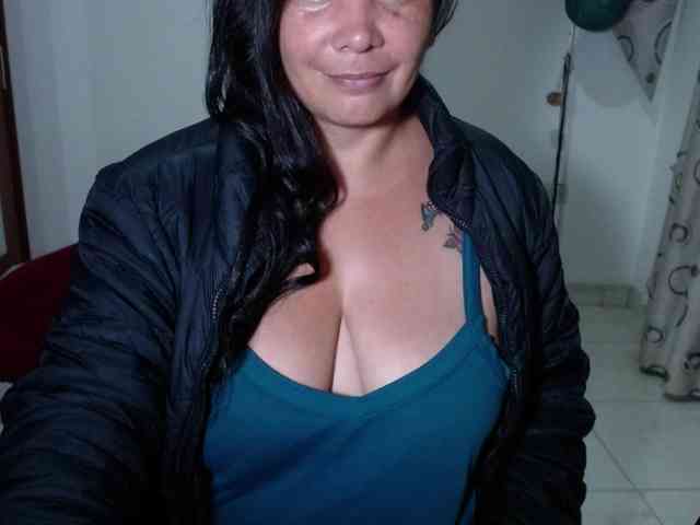 vivian-milf-paint webcam