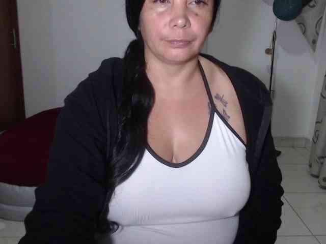 vivian-milf-paint webcam