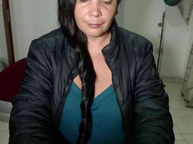 vivian-milf-paint webcam