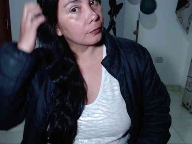 vivian-milf-paint webcam