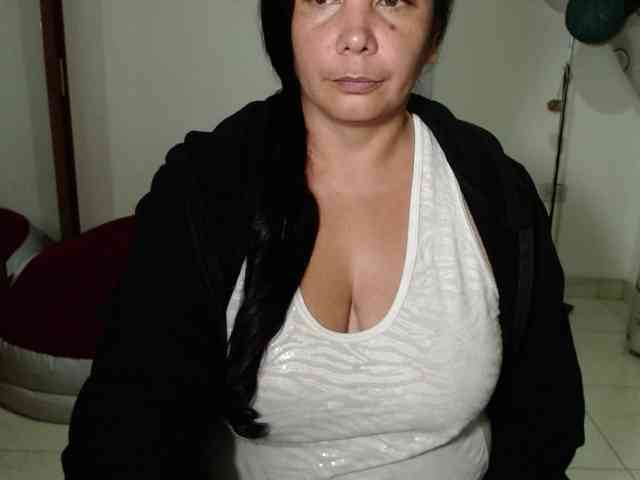 vivian-milf-paint webcam