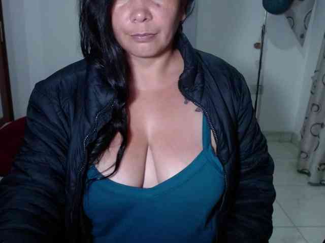 vivian-milf-paint webcam