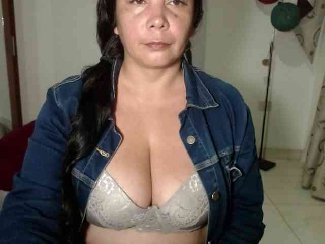 vivian-milf-paint webcam