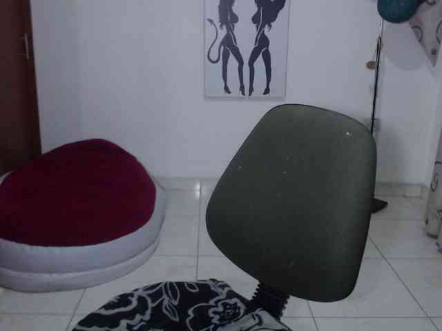 vivian-milf-paint webcam