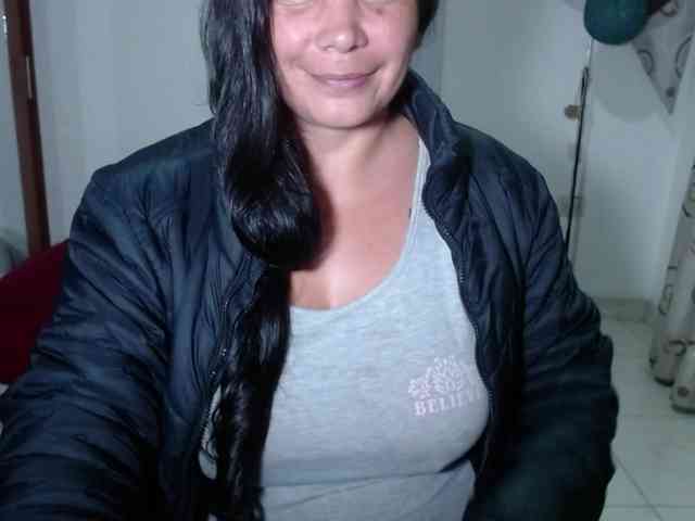 vivian-milf-paint webcam