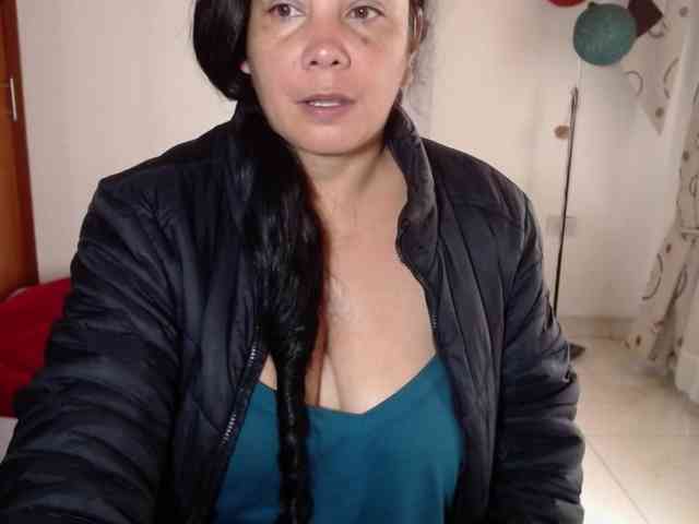 vivian-milf-paint webcam