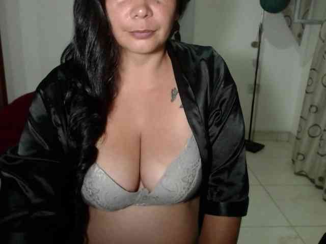 vivian-milf-paint webcam