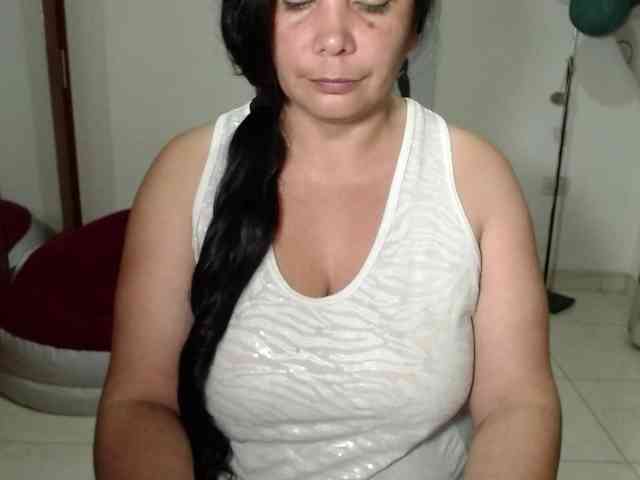 vivian-milf-paint webcam