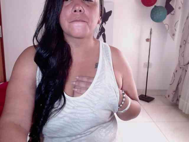 vivian-milf-paint webcam