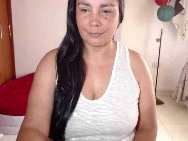 vivian-milf-paint webcam