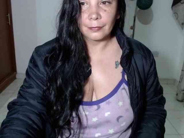 vivian-milf-paint webcam