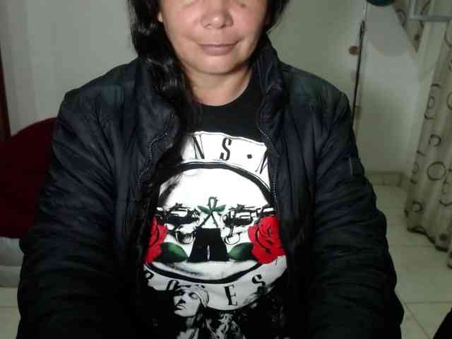 vivian-milf-paint webcam