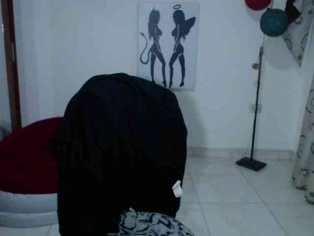 vivian-milf-paint webcam