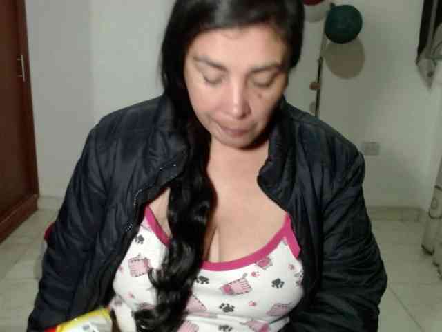 vivian-milf-paint webcam