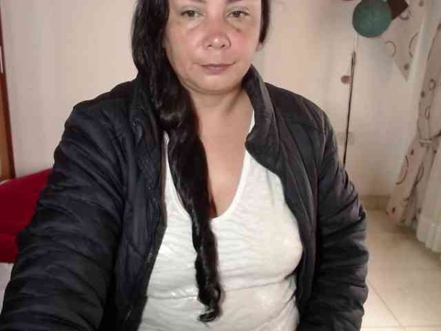 vivian-milf-paint webcam