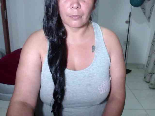 vivian-milf-paint webcam