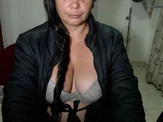 vivian-milf-paint webcam