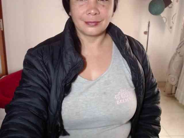 vivian-milf-paint webcam