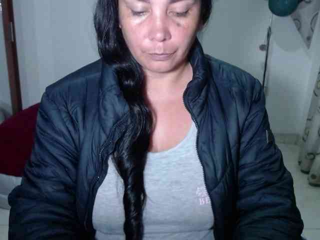 vivian-milf-paint webcam