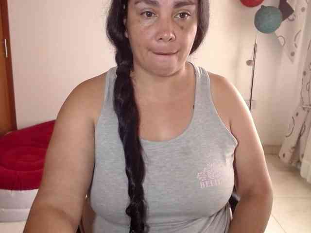 vivian-milf-paint webcam