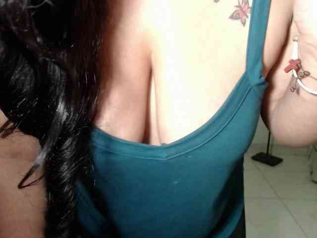 vivian-milf-paint webcam