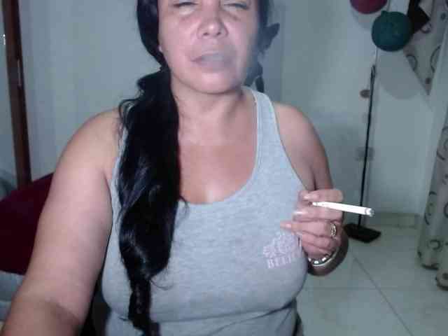 vivian-milf-paint webcam