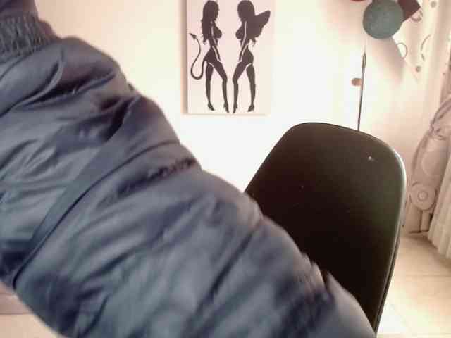 vivian-milf-paint webcam