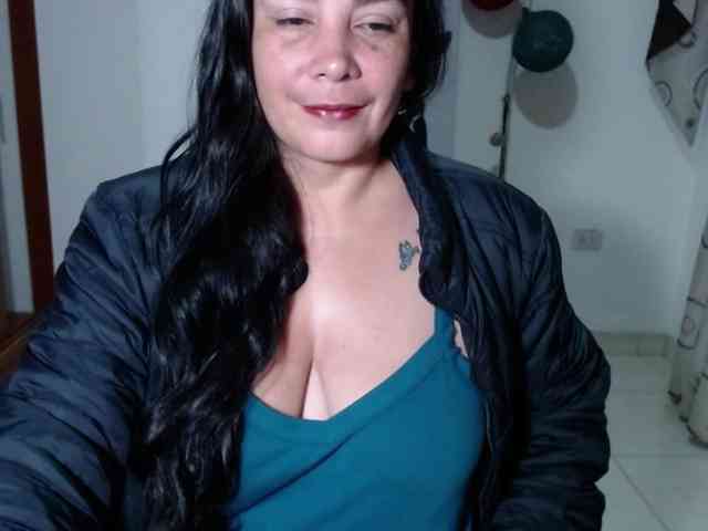 vivian-milf-paint webcam