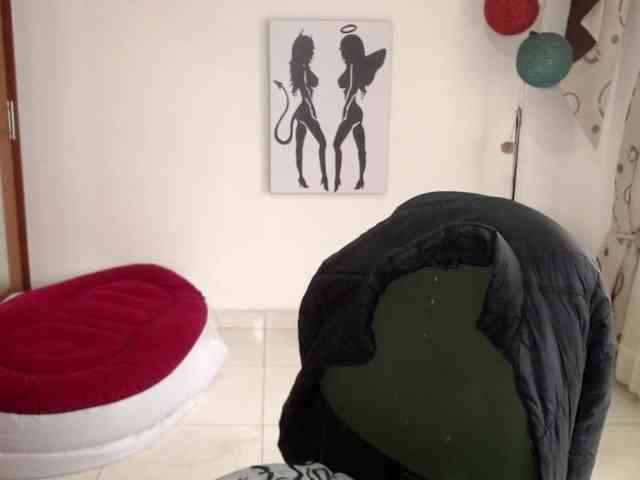 vivian-milf-paint webcam