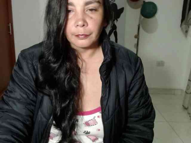 vivian-milf-paint webcam