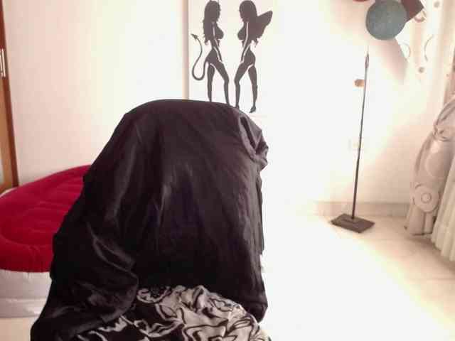 vivian-milf-paint webcam