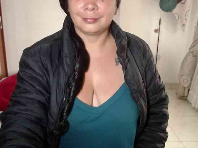 vivian-milf-paint webcam