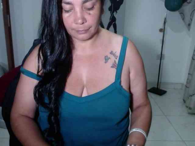 vivian-milf-paint webcam