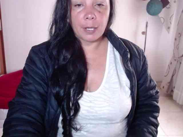 vivian-milf-paint webcam