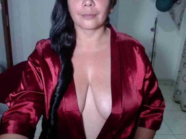 vivian-milf-paint webcam