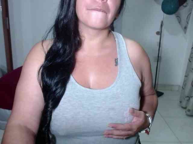 vivian-milf-paint webcam