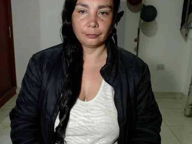vivian-milf-paint webcam