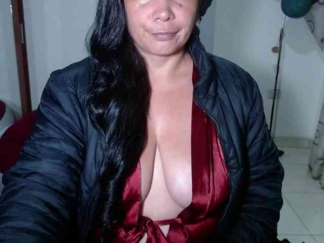 vivian-milf-paint webcam