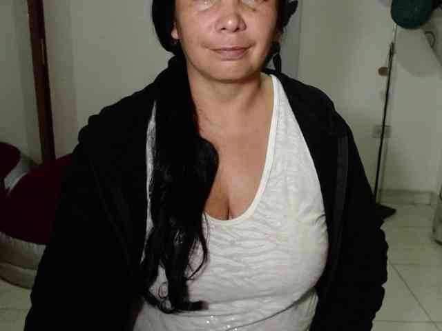 vivian-milf-paint webcam