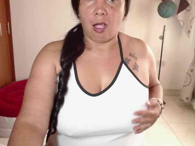 vivian-milf-paint webcam