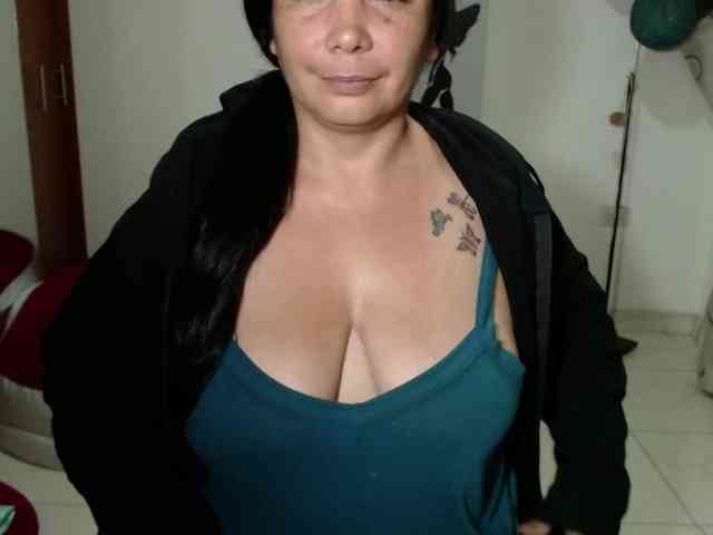 vivian-milf-paint webcam