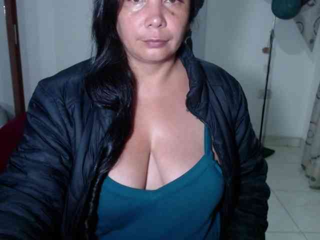 vivian-milf-paint webcam