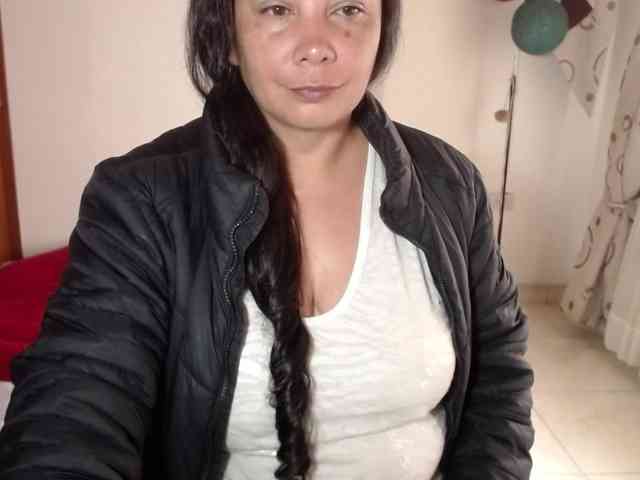 vivian-milf-paint webcam